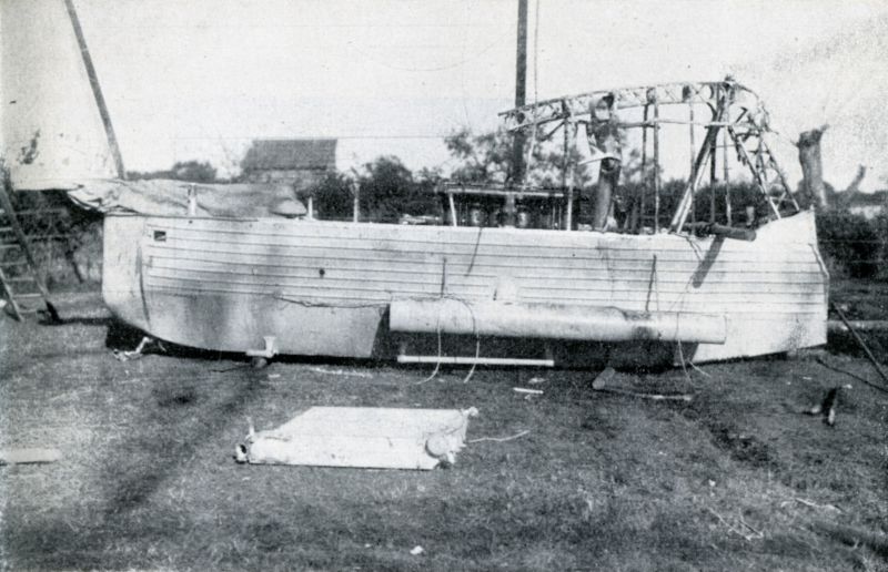  One of the gondolas of Zeppelin L33 which came down on Little Wigborough September 1916. A portion of the superstructure has been cut away: originally it extended along the whole length of the gondola and had windows at intervals. By courtesy of Flight.

From The Story of Zeppelin L33 by H. James.

East Anglian Magazine, March 1953, page 285. 
Cat1 Places-->Wigborough Cat2 War-->World War 1