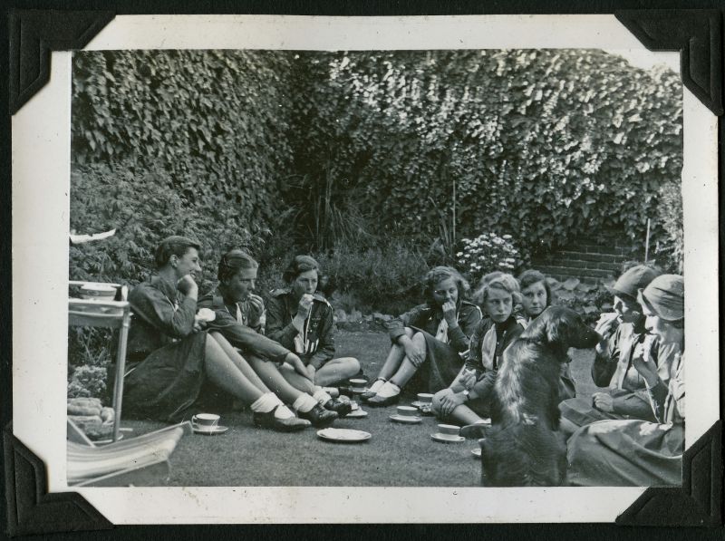  Girl Guides. Date not known. 
Cat1 Girl Guides