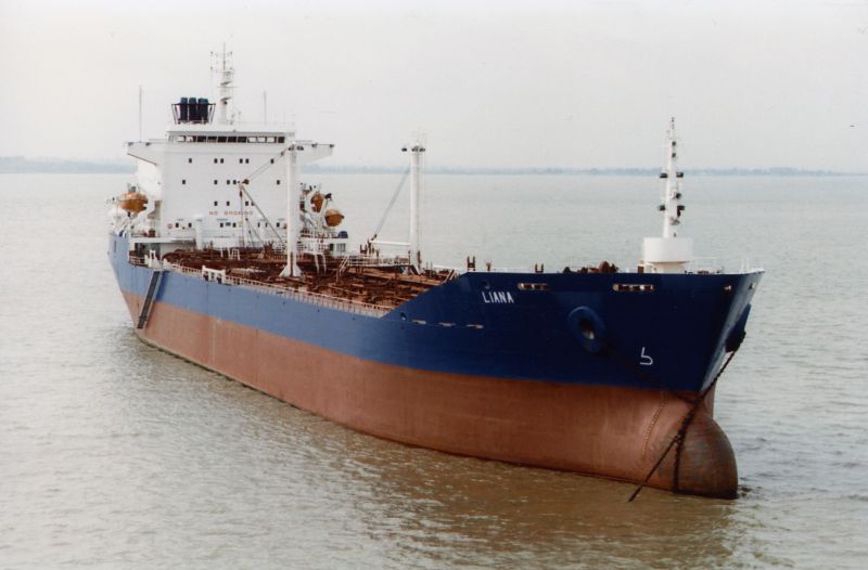 LIANA at anchor in River Blackwater. She was laid up 3 July 1984 to 3 October 1984. Date: cAugust 1984.