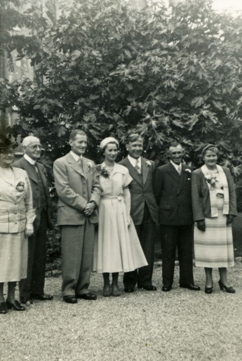ID AN02_017_003 Wedding group. Marriage of Joan Pullen and Norman Ward.
<br>L-R 1., 2. Alfred ...