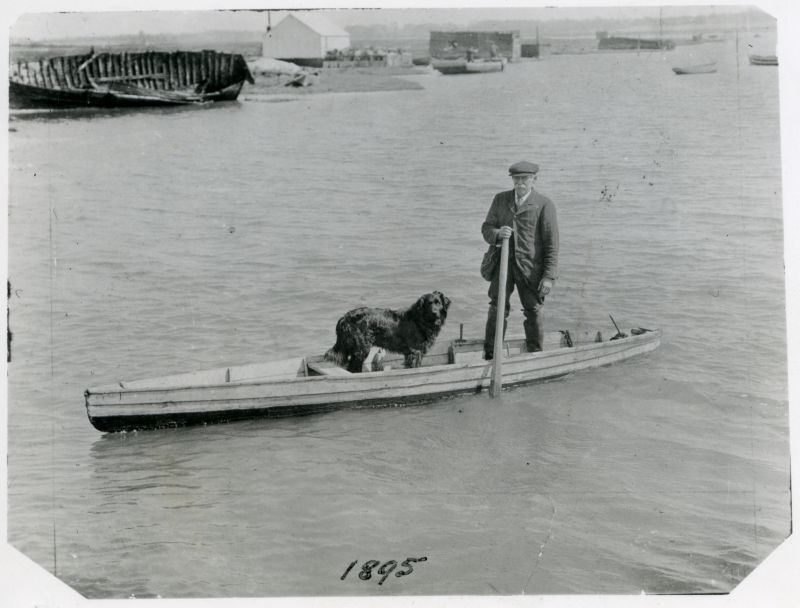  George Peggs of Brightlingsea in a typical gun punt.

Used in The Northseamen page 72. 
Cat1 Places-->Brightlingsea Cat2 People-->Other Cat3 Wildfowling