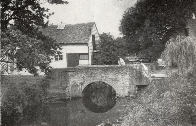  The bridge at Layer de la Haye watermill.

Essex Countryside competition entry from Douglas Went, May 1963. 
Cat1 Places-->Layer de la Haye