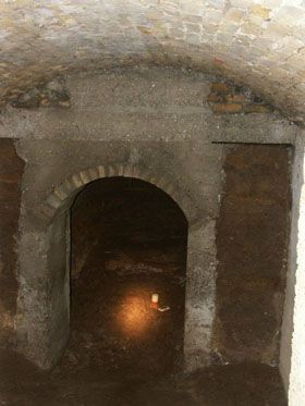 The chamber in the centre of the Barrow