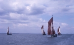 243. ID HBB00031 Barge match
Cat1 Barges-->Pictures