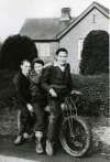 885. ID FL01_066_001 L-R David Green, Gilbert Lee and Derek Ward. The lads are sitting on a 1932 340cc side valve 'New Imperial' in front of Arthur Ward's bungalow in East Mersea ...
Cat1 Families-->Green