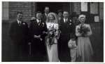 247. ID HAY_HEB_068 Bride Joan Boon, friend of Betty on rhside.
Cat1 Families-->Hewes Cat2 People-->Other