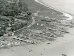 84. ID JBA_273 Jack Botham aerial photograph 3303. Coast Road and houseboats looking east. Victory Hotel centre left.
Upper right beyond L'ESPERANCE is the ex-WD ammunition ...
Cat1 Aerial Views-->Mersea Cat2 Mersea-->Houseboats Cat3 Mersea-->Houseboats