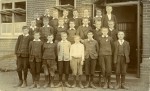 1372. ID MMC_P755_048 School group, West Mersea School, thought to be before WW1. 
Back row L-R 4. Tim Farthing, 8. picture is Dossy Edwards.
Front row L-R 3. Fred Pullen, ...
Cat1 Mersea-->Schools-->Pictures Cat2 People-->School