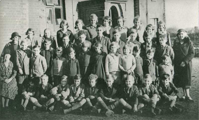  Peldon School. The school was closed on 18 December 1942 [West Mersea School Log Book - WMS_LOG4_P114]. 
Cat1 Places-->Peldon