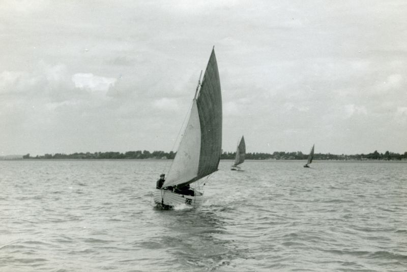  CK9 ? Jack Pinky ?

West Mersea Town Regatta around 1950. 
Cat1 Mersea-->Regatta-->Pictures Cat2 Yachts and yachting-->Sail-->Small yachts / dinghies