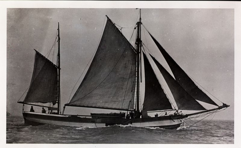  MAVIS of Hull, a billyboy ketch built at Beverley in 1896

Photo Stockton-on- Tees Ref. Lib.

Used in Barges, page 140.

Used in The Big Barges page 103 
Cat1 [Not Set] Cat2 Barges-->Pictures