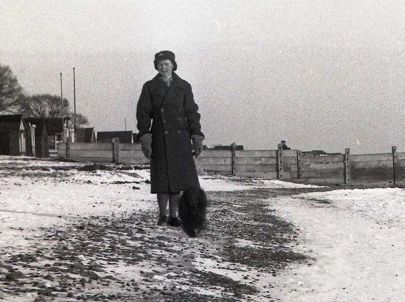  Patricia Grace (Fairy) Winch wearing her ATS uniform - on the beach near the bottom of Empress Avenue. Photo by Howard Winch, Patricia's father. 
Cat1 Weather Cat2 Mersea-->Beach Cat3 People-->Other