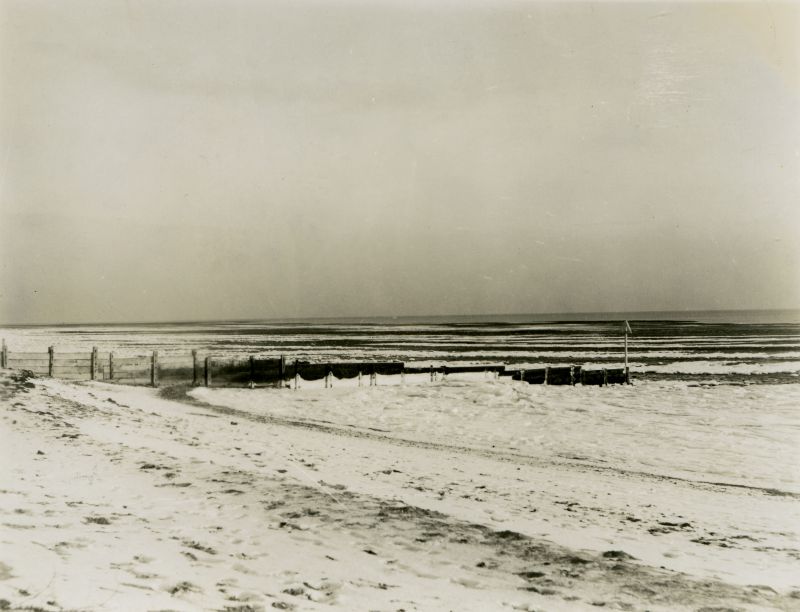  Frozen sea at Mersea, January 1940. 
Cat1 Weather