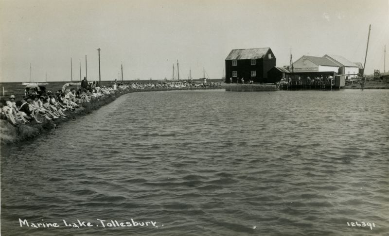  Tollesbury Marine Lake. Postcard 126391. 
Cat1 Tollesbury-->Woodrolfe