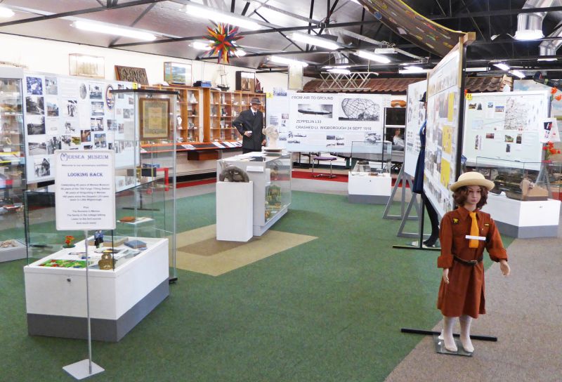  2016 Summer Exhibition - the main hall of the Museum. 
Cat1 Museum-->History Cat2 Museum-->Exhibition Views Cat3 Museum-->Publicity Cat4 [Display on front screen]