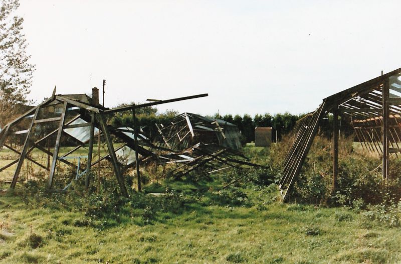  1987 Hurricane - damage at 24 Dawes Lane. 
Cat1 Weather Cat2 Disasters and Mishaps-->on Land Cat3 Mersea-->Buildings