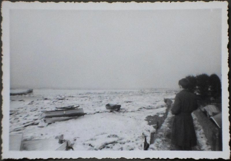  Looking up Strood Channel from Dabchicks (Mark Dixon age 14 in foreground). 
The hard winter of 1962-63. 
Cat1 Weather Cat2 Mersea-->Creeks, fleets, channels, saltings