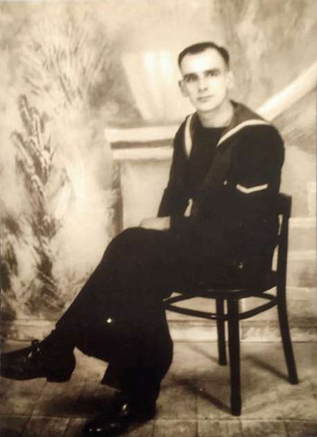  Alfred Butler - Alfred died 21 December 1944, Gosport Naval Hospital.

The picture came from Mary Vince. 
Cat1 Families-->Other