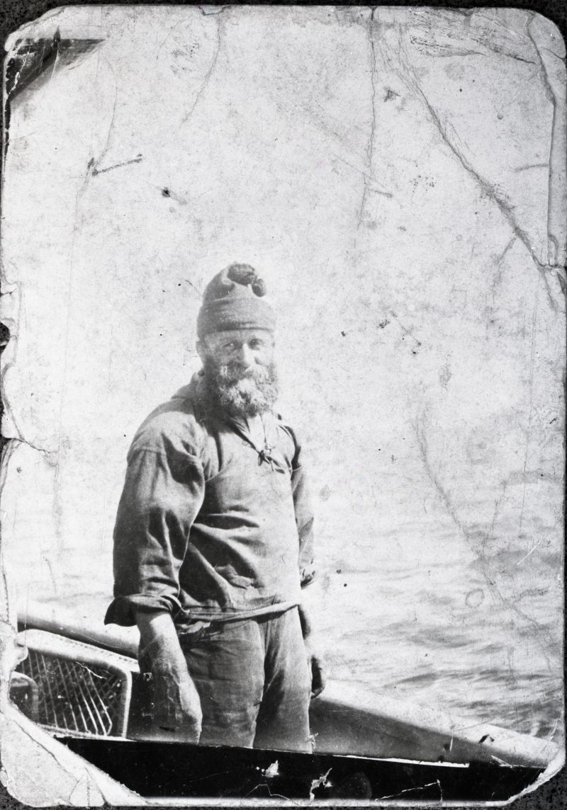 ID BF69_007_015 Mr Seaman, fisherman of Brightlingsea. Credited with having found an oyster bed.