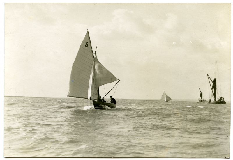 ID BF69_015_012 ANDRUM (?) with spinnaker leading DAME in the 2nd round from the Pyefleet Buoy. ...