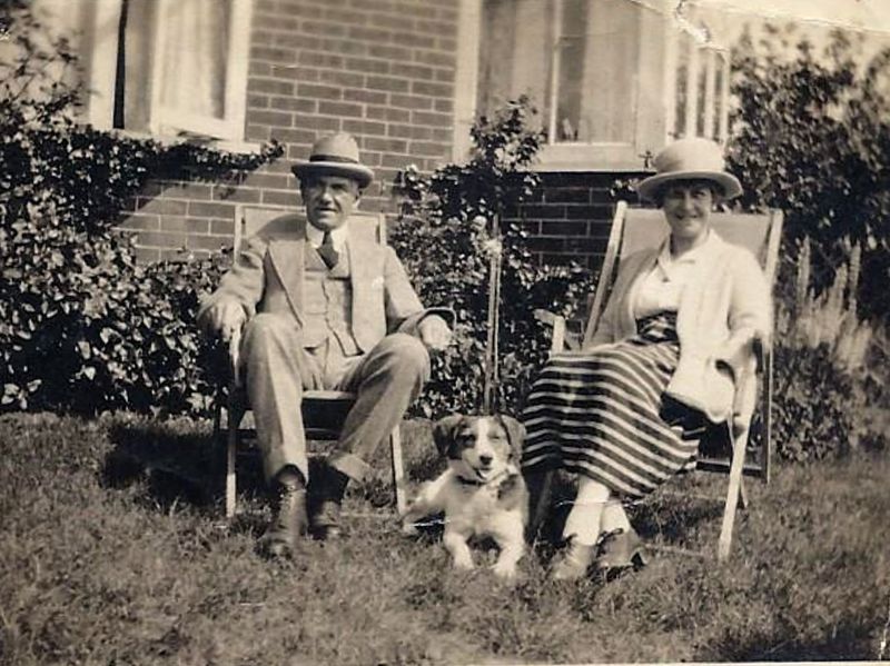  George and Edith Michell in the garden at 'Brandons', Melrose Road. 
Cat1 Families-->Other