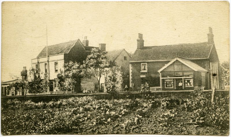  White Hard from Yorick Road. Postcard by T. D'Wit West Mersea, written to Miss M.E. French (?), c/o Mr Tripp, 177 Ladbroke Grove, N. Kensington, from Mother. Posted 22 May 1908 
Cat1 Mersea-->Buildings