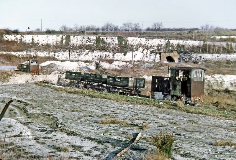  A rare 2'0 gauge 'Resilient' class 4-wheel diesel mechanical locomotive built by John Fowler, Peldon (works number 21295 in 1936). Although the Cliffe works had closed on 1st April 1970, on 24th January 1971 she was still to be found dumped in the quarry near to the connecting tunnel serving the works and was attached to three of the wooden-bodied side tipping wagons. Named Peldon' she is ...
Cat1 Places-->Abberton Cat2 Transport - buses and carriers
