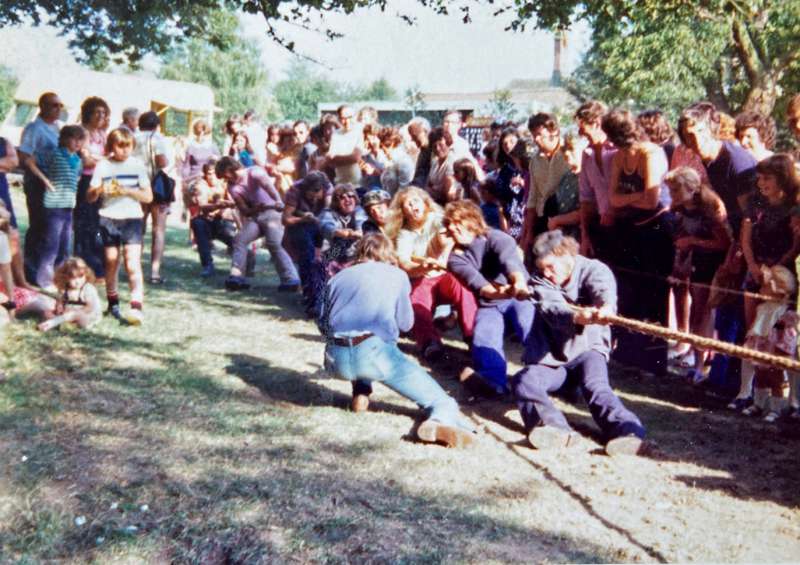 Click to Pause Slide Show


 Peldon Rose Tug of War Team at East Mersea Fete.

Front to back, Peter French, Paul (Dino) Wheeler, Mick (Urko) Cook, 'Skidger' Green, Roger Cook, - ?- , John Hawes, Steve (Sid) Vince. 
Cat1 Places-->Peldon-->People Cat2 Mersea-->Events