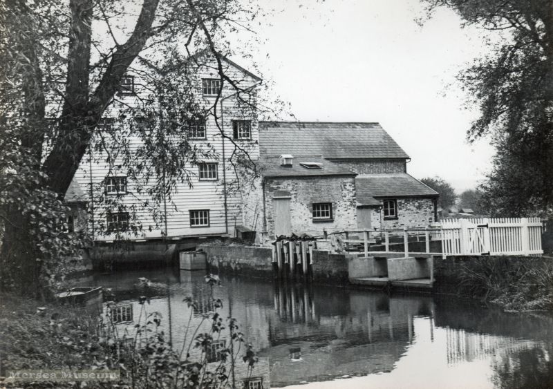  River Colne down to the Sea by Douglas Went. Photograph 6.

Hull's Mill, Great Maplestead (Hedingham), also known as 'Hovis' Mill. 
Cat1 Places-->Colne