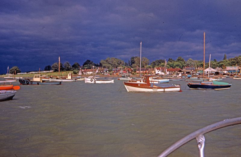  The Nothe. Dabchicks Sailing Club. CK62 EVELYN. 
Oct 71 35mm slide by Jean Booth. 
Cat1 Mersea-->Old City & the Hard