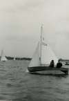 814. ID RG18_167 Enid Heard and John Milgate. D204.
West Mersea Town Regatta around 1950.
Cat1 Mersea-->Regatta-->Pictures Cat2 Yachts and yachting-->Sail-->Small yachts / dinghies