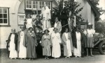 408. ID WOO_ABM_045 Dramatic Club outside the Legion Hall.
Back Mrs 'Chum' Hewes.
Middle row Jean Titford, John Hempstead
Front row 1. Mrs Brewington, 2. Mrs Fred ...
Cat1 Families-->Hewes Cat2 Families-->Pullen