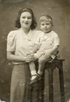 231. ID PBIB_NAV_311 Lorna and Michael Mussett
Lorna Elsie Mussett born 28 December 1928, married Frederick John Ager 10 April 1948.
Michael George Mussett.
Cat1 Families-->Mussett