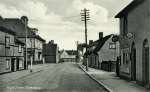 39. ID CG10_217 High Street, Tollesbury. Hope Inn on left. Postcard.
Cat1 Tollesbury-->Road Scenes