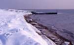 151. ID LH58_020 West Mersea beach in the snow.
Cat1 Mersea-->Beach
