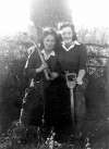 15. ID DIS2008_WLA_127 Mrs Doris Northwood (right) and Phylis Northwood (sister in law) - in the Women's Land Army in the Nazeing area.
Cat1 People-->Land Army Cat2 Museum-->DisplayPhotos