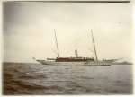 147. ID BF69_009_038 Unidentified steam yacht
Cat1 Yachts and yachting-->Steam