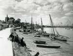 13. ID BOXB5_017_044 Maldon Hythe on a summer afternoon in about 1957. A glass plate by Douglas Went, used in The Sailors Coast, page 54, where John Leather writes:

Fully ...
Cat1 Smacks and Bawleys Cat2 Places-->Maldon