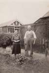 1548. ID KGF_271 Edith Mary and Jacob Spurgeon in the vegetable garden beside 4 Mersea Terrace, Firs Road. There is a house here now
Cat1 Families-->Greenleaf