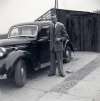 21. ID HWT_FRM_013 Oliver Hewett with his car BNG708 in early 1950s at Elmsfield, Layer Breton.
Cat1 Places-->Layer Breton