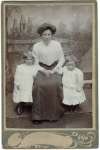  Rose Mussett, with her children Bill and Ida [Peter Mussett 8]  PMT_021